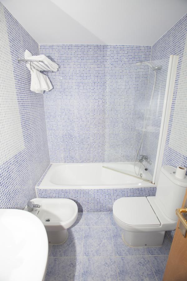 Hostal Via Lactea Бургос Экстерьер фото